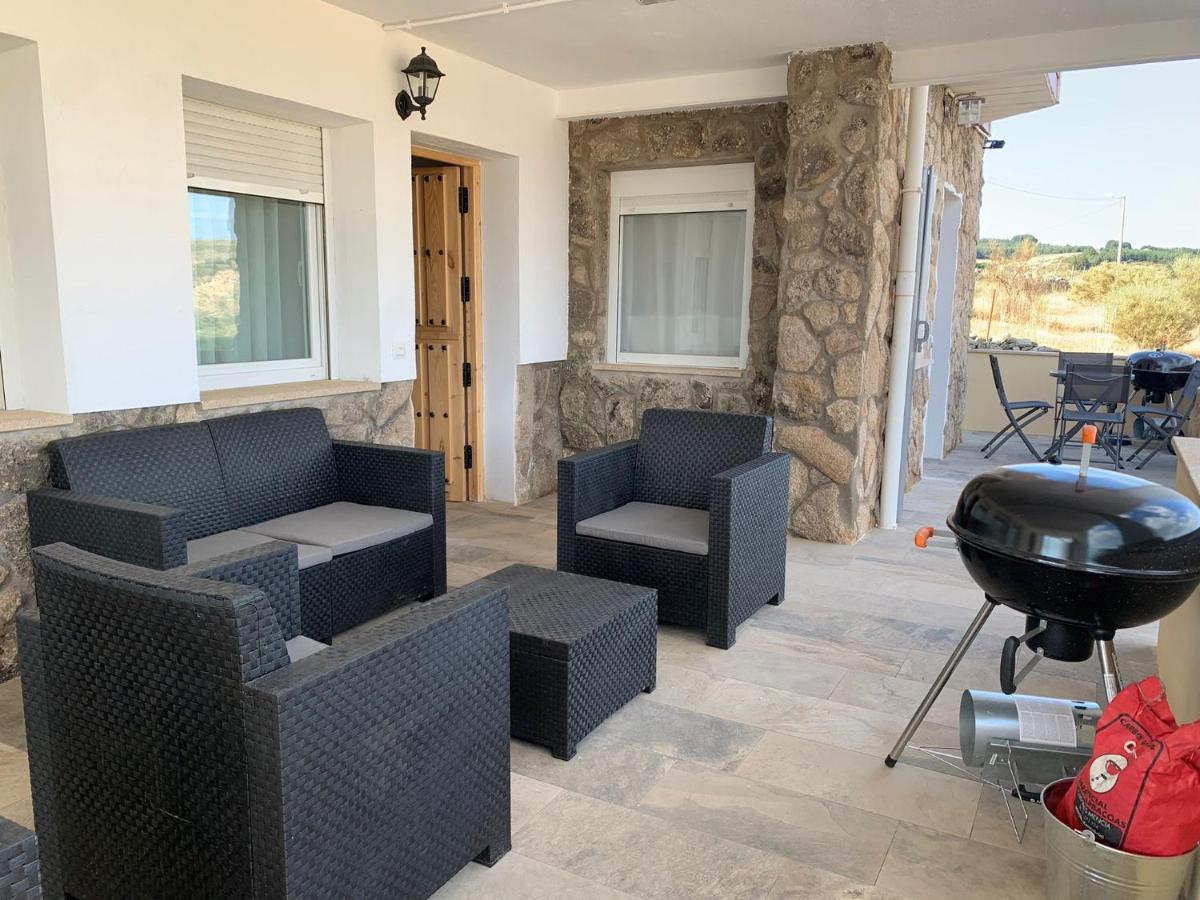 Villa De Gredos Navarredonda Extérieur photo